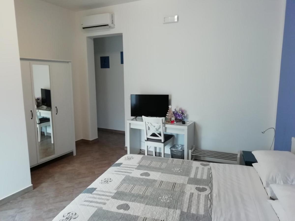 Colori Del Salento Bed and Breakfast Cellino San Marco Εξωτερικό φωτογραφία